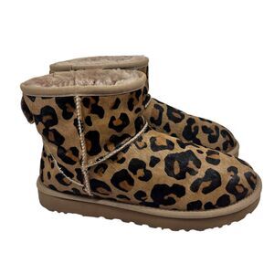 UGG Classic Mini Spotty Boots Size 9 Leopard Print Calf Hair Shearling Lined